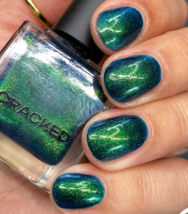 Nail polish swatch / manicure of shade Cracked FIGHT