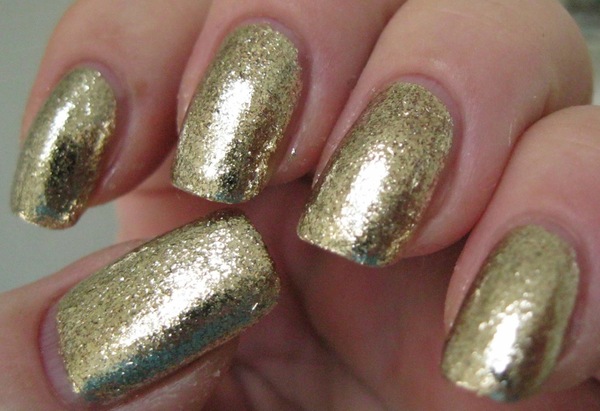 Nail polish swatch / manicure of shade Lacquistry Amazeballz: A Blended Family