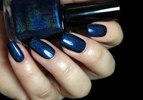 Nail polish swatch / manicure of shade Lacquer Lust Sapphire