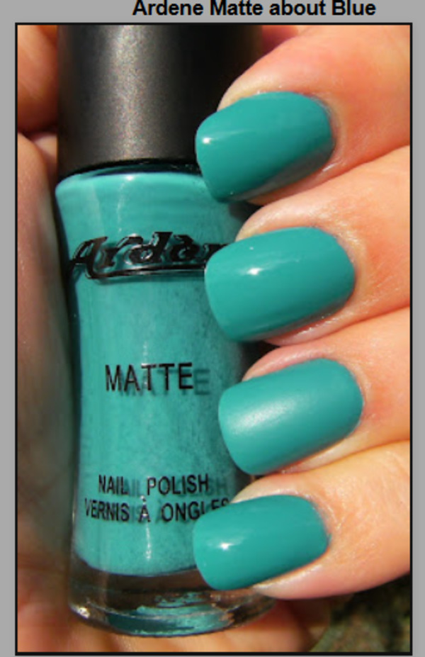 Nail polish swatch / manicure of shade Ardene Matte About Blue