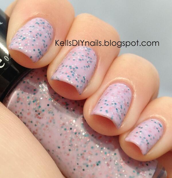 Nail polish swatch / manicure of shade Hard Candy Pixie Pink