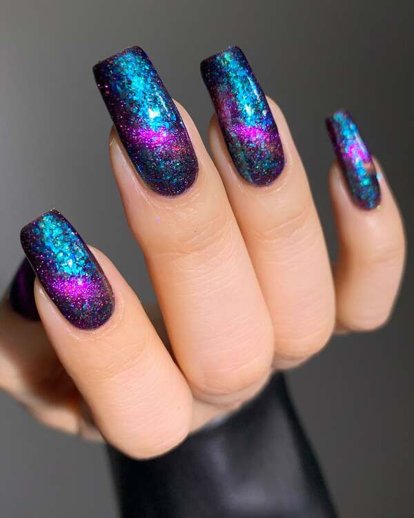 Nail polish swatch / manicure of shade Mooncat Blueberry's Jam
