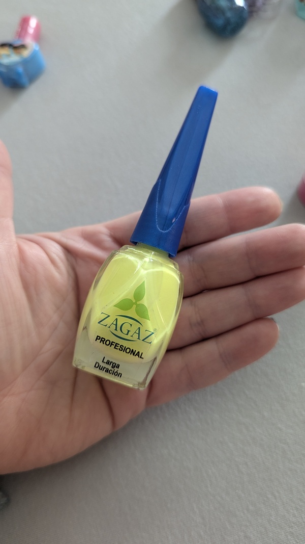 Nail polish swatch / manicure of shade Zagaz Sensual Neón
