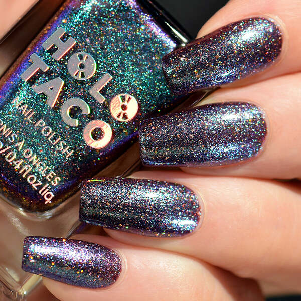 Nail polish swatch / manicure of shade Holo Taco Aura Farming
